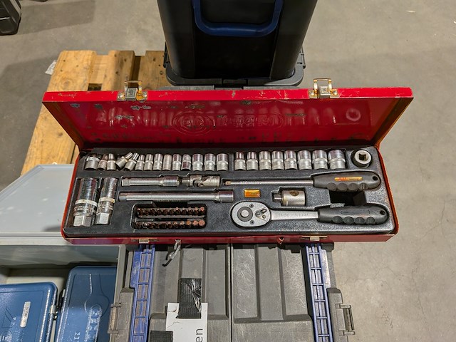 Partij divers gereedschap en gereedschapskoffers - afbeelding 25 van  36