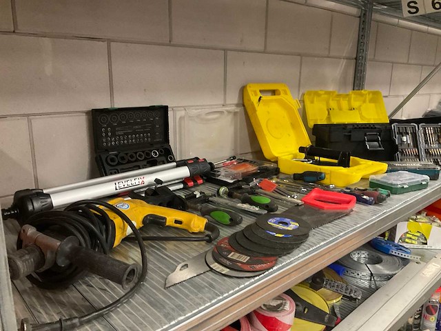 Partij divers gereedschap - afbeelding 1 van  4