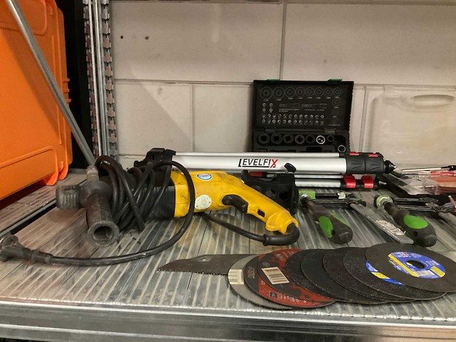 Partij divers gereedschap - afbeelding 2 van  4