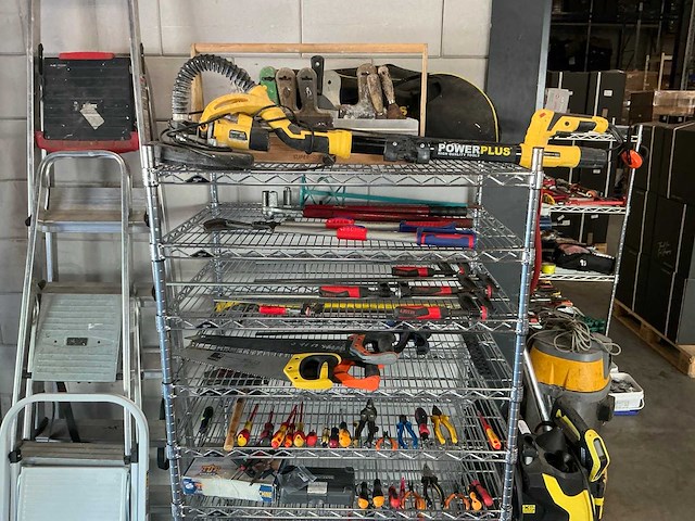 Partij divers gereedschap - afbeelding 1 van  13