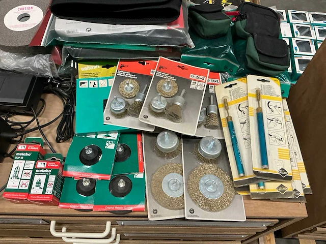 Partij divers gereedschap/accessoires (53x) - afbeelding 2 van  5