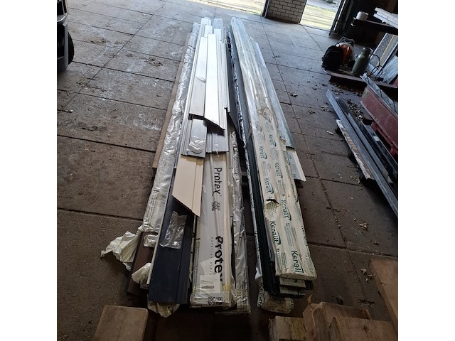 Partij divers gevelpanelen, keralit / protex, diverse kleuren - afbeelding 6 van  16