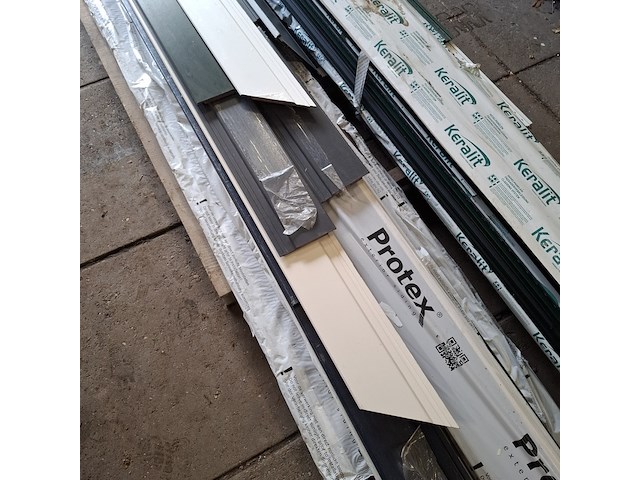 Partij divers gevelpanelen, keralit / protex, diverse kleuren - afbeelding 7 van  16