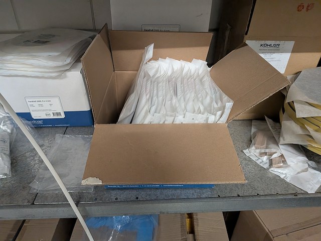 Partij divers glasband en celband diverse kleuren - afbeelding 39 van  64