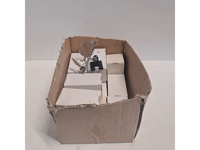 Partij divers handgereedschap & ca. 12x derde handjes - afbeelding 2 van  11