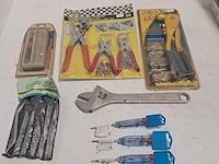 Partij divers handgereedschap & ca. 12x derde handjes - afbeelding 9 van  11