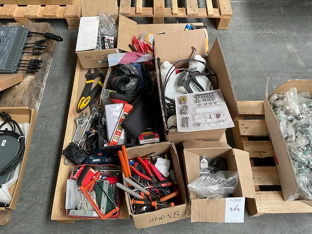 Partij divers handgereedschap - afbeelding 1 van  6