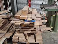 Partij divers hout restmateriaal - afbeelding 11 van  16