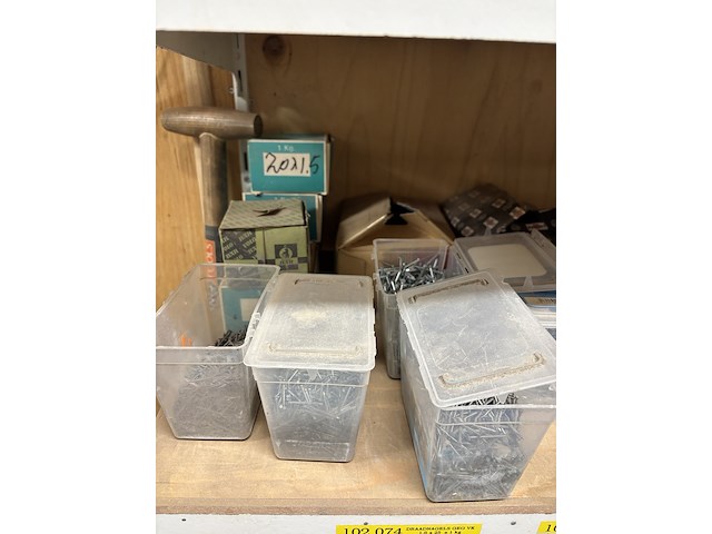 Partij divers ijzerwaar o.a. fischer, macnails - afbeelding 14 van  44