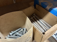 Partij divers ijzerwaar o.a. fischer, macnails - afbeelding 25 van  44