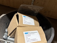 Partij divers ijzerwaar o.a. fischer, macnails - afbeelding 31 van  44