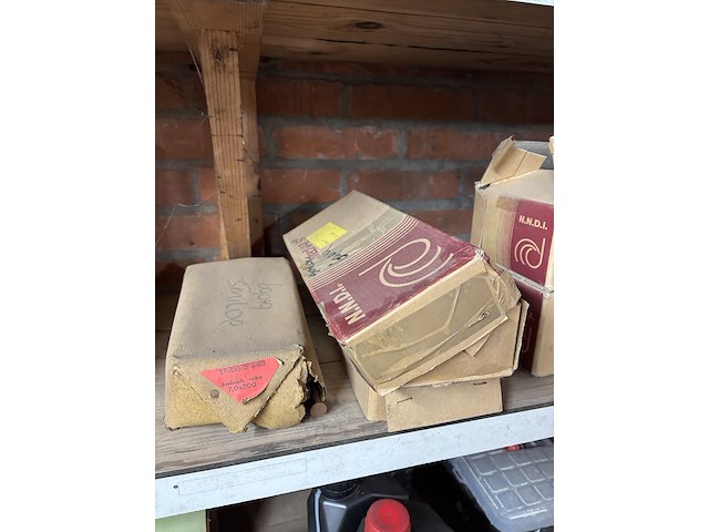 Partij divers ijzerwaar o.a. macnails - afbeelding 6 van  9