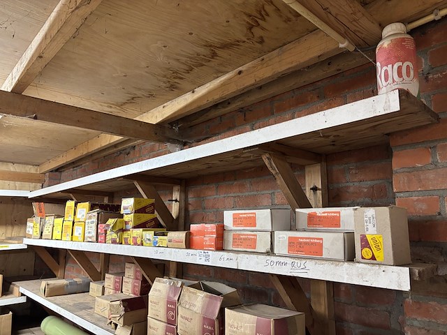 Partij divers ijzerwaar o.a. union, haubold-kihlberg - afbeelding 1 van  8