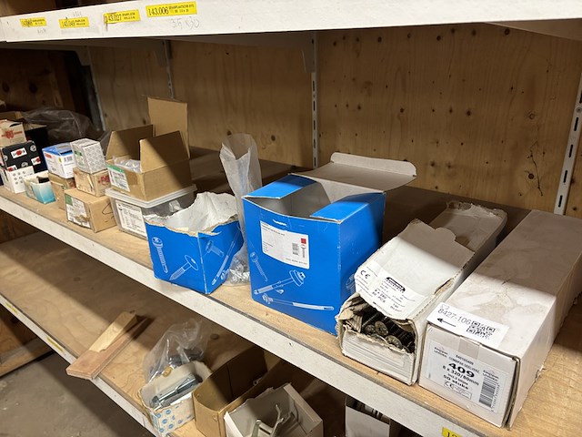 Partij divers ijzerwaar - afbeelding 1 van  12