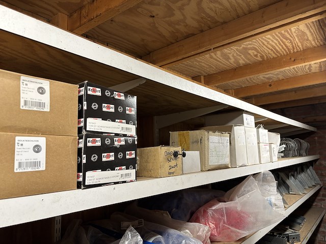 Partij divers ijzerwaar - afbeelding 1 van  16