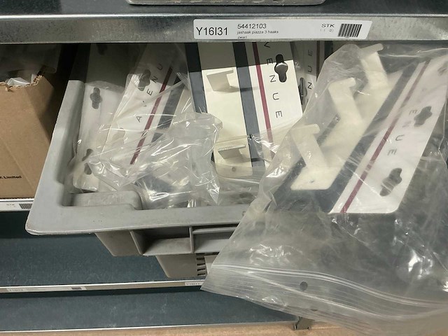 Partij divers ijzerwarenen - afbeelding 9 van  20