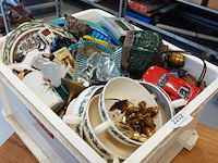 Partij divers in kunststof curverbox - afbeelding 1 van  5