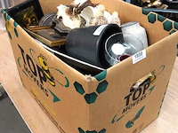 Partij divers in verhuisdoos - afbeelding 1 van  5