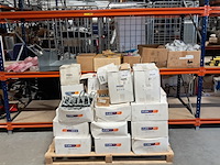 Partij divers instalatie materiaal voor o.a. zonnepanelen, o.a. esdec - afbeelding 1 van  12