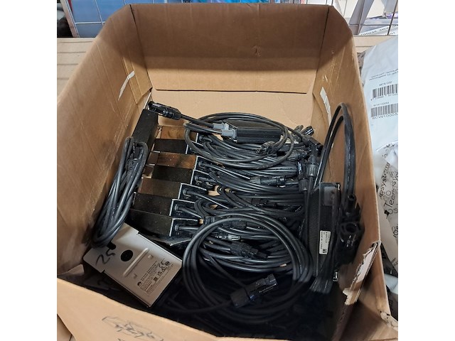 Partij divers instalatie materiaal voor o.a. zonnepanelen, o.a. esdec - afbeelding 10 van  12