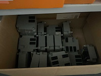 Partij divers installatie- en bevestigingsmateriaal - afbeelding 10 van  10