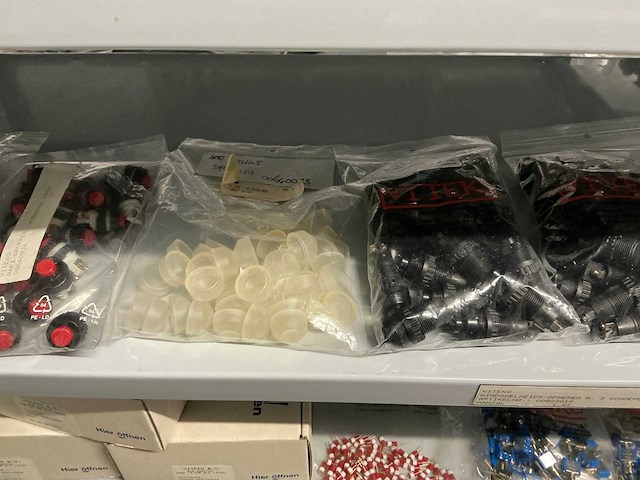 Partij divers installatie materiaal - afbeelding 10 van  43