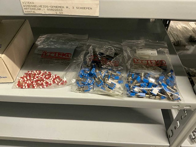 Partij divers installatie materiaal - afbeelding 14 van  43