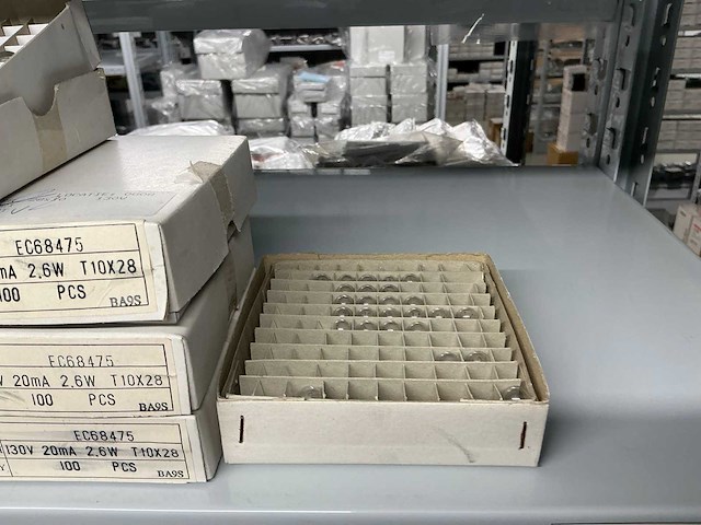 Partij divers installatie materiaal - afbeelding 20 van  43