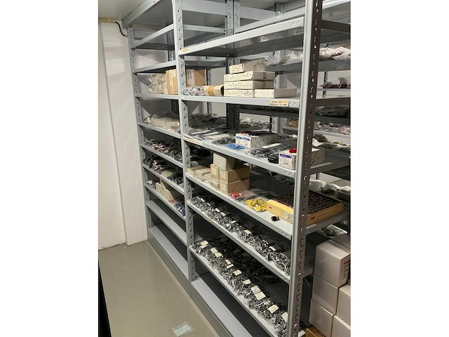 Partij divers installatie materiaal - afbeelding 12 van  43