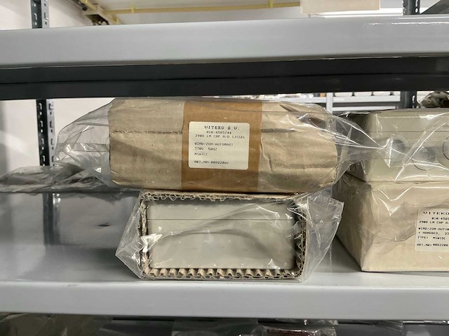 Partij divers installatie materiaal - afbeelding 39 van  43