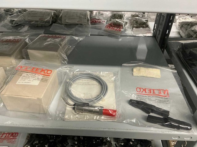 Partij divers installatie materiaal - afbeelding 43 van  43