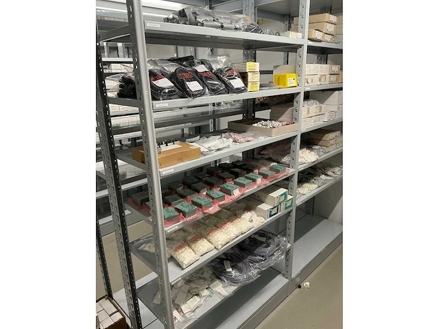 Partij divers installatie materiaal - afbeelding 10 van  24