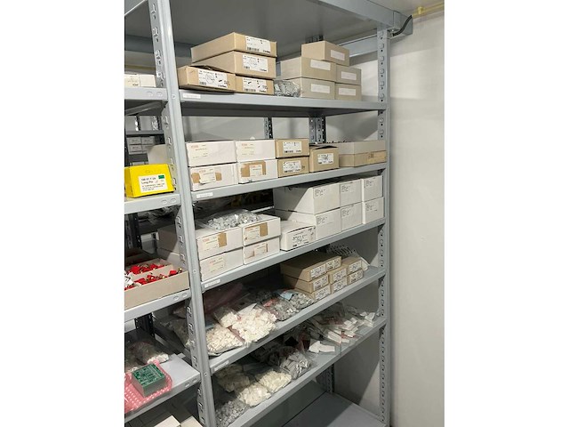 Partij divers installatie materiaal - afbeelding 16 van  24