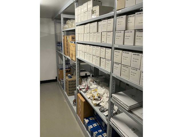 Partij divers installatie materiaal - afbeelding 11 van  28