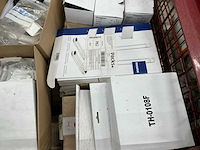 Partij divers installatie materiaal - afbeelding 6 van  10