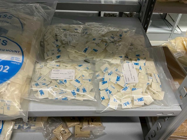 Partij divers installatiemateriaal (172x) - afbeelding 6 van  21