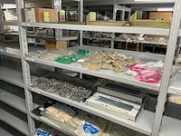 Partij divers installatiemateriaal (172x) - afbeelding 1 van  21