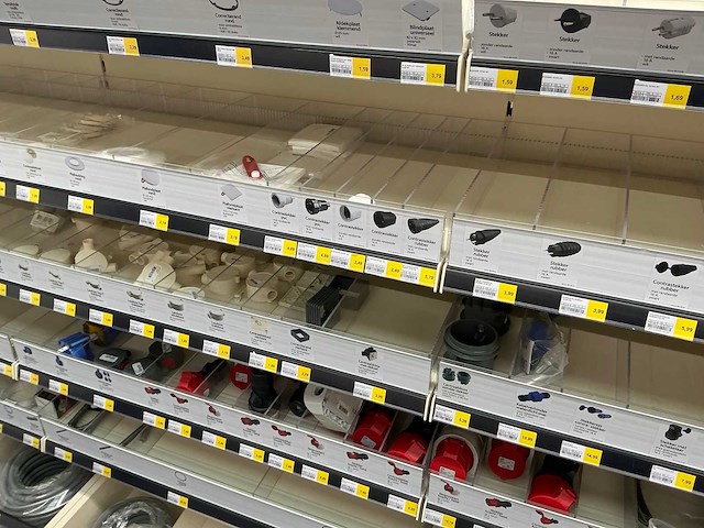 Partij divers installatiemateriaal (494x) - afbeelding 13 van  19