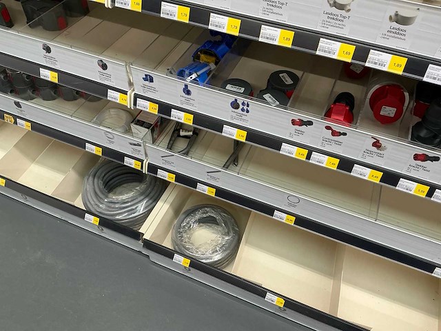 Partij divers installatiemateriaal (494x) - afbeelding 17 van  19