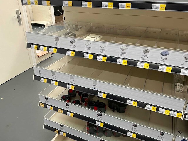 Partij divers installatiemateriaal (494x) - afbeelding 19 van  19