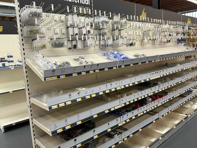 Partij divers installatiemateriaal (494x) - afbeelding 2 van  19