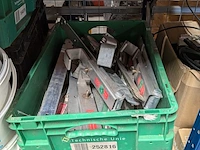Partij divers installatiemateriaal en onderdelen - afbeelding 12 van  21