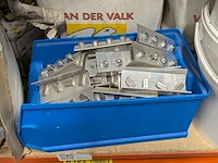 Partij divers installatiemateriaal en onderdelen - afbeelding 16 van  21