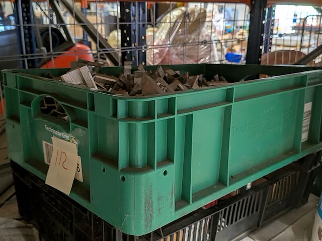 Partij divers installatiemateriaal en onderdelen - afbeelding 17 van  21