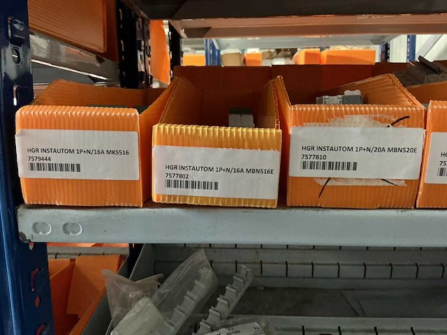 Partij divers installatiemateriaal - afbeelding 7 van  12