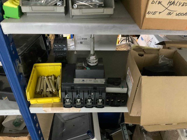 Partij divers installatiemateriaal - afbeelding 7 van  10