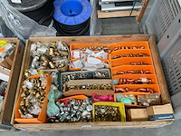 Partij divers installatiemateriaal - afbeelding 2 van  4