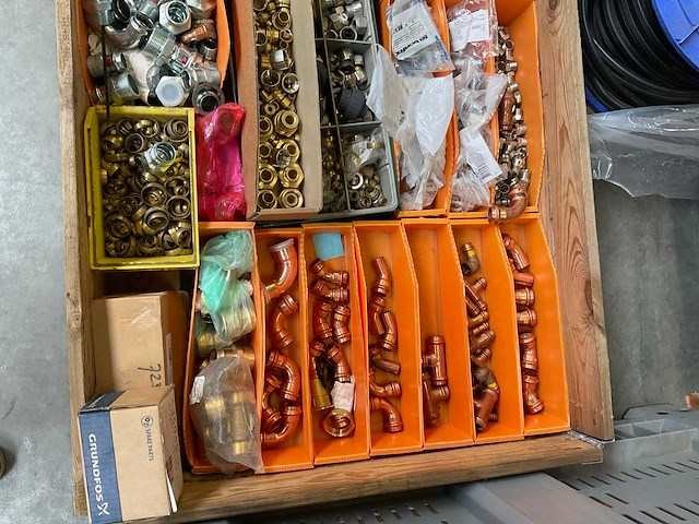 Partij divers installatiemateriaal - afbeelding 4 van  4