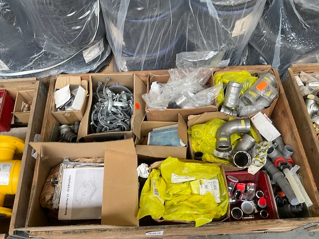 Partij divers installatiemateriaal - afbeelding 2 van  4