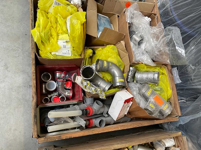 Partij divers installatiemateriaal - afbeelding 4 van  4